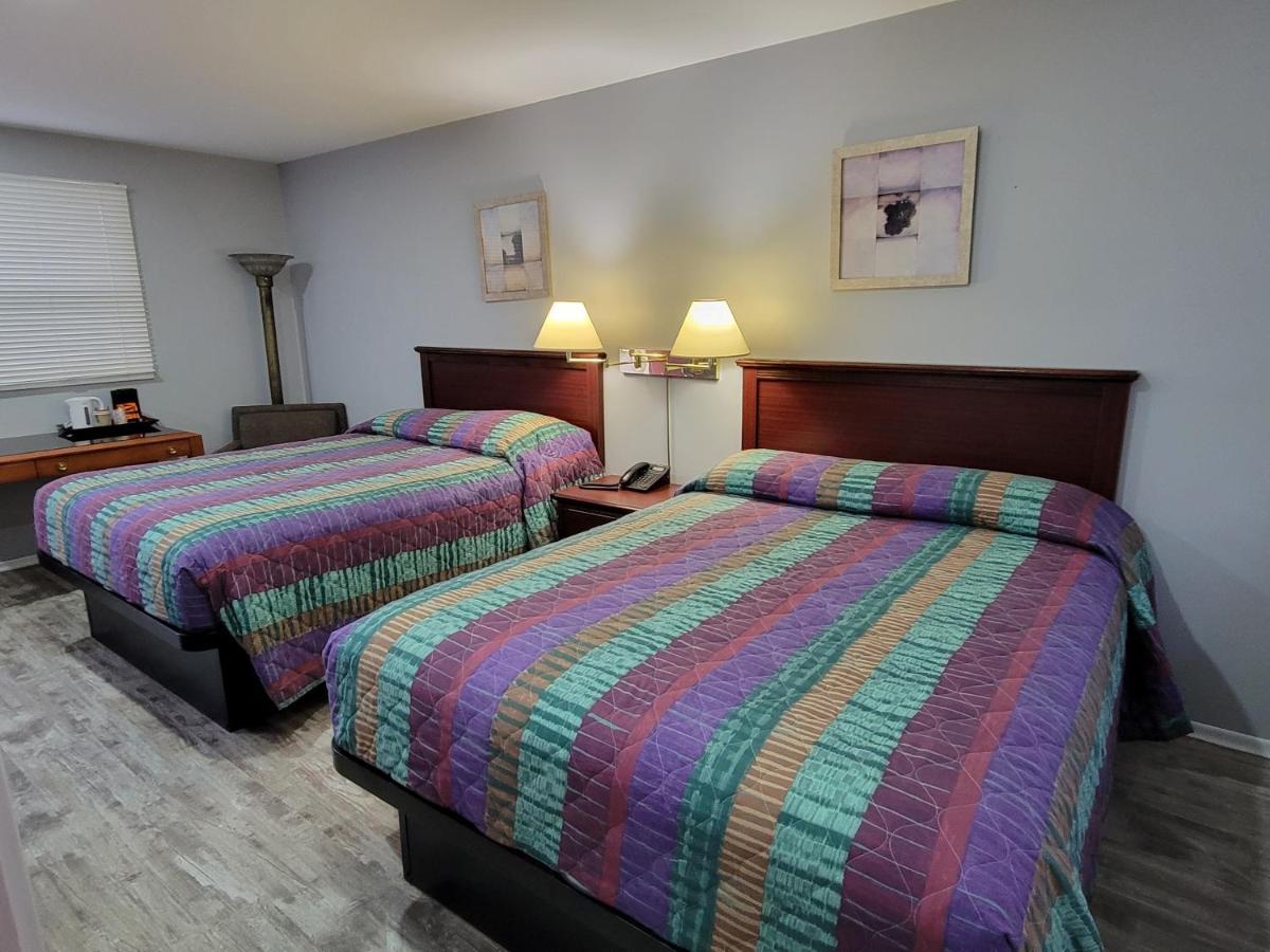 Knights Inn Cobourg Εξωτερικό φωτογραφία
