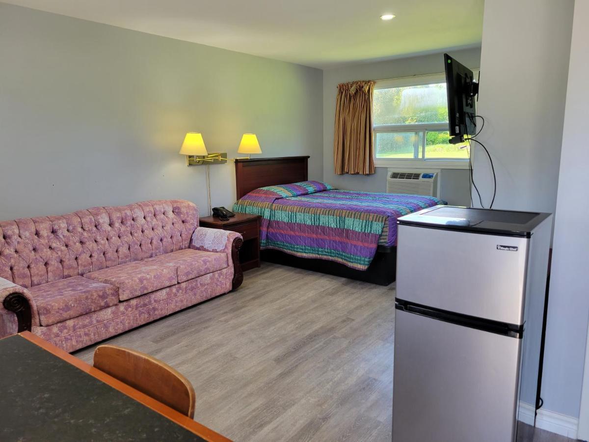 Knights Inn Cobourg Εξωτερικό φωτογραφία