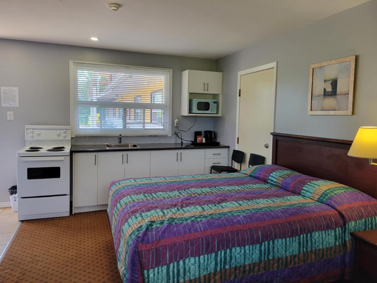 Knights Inn Cobourg Εξωτερικό φωτογραφία