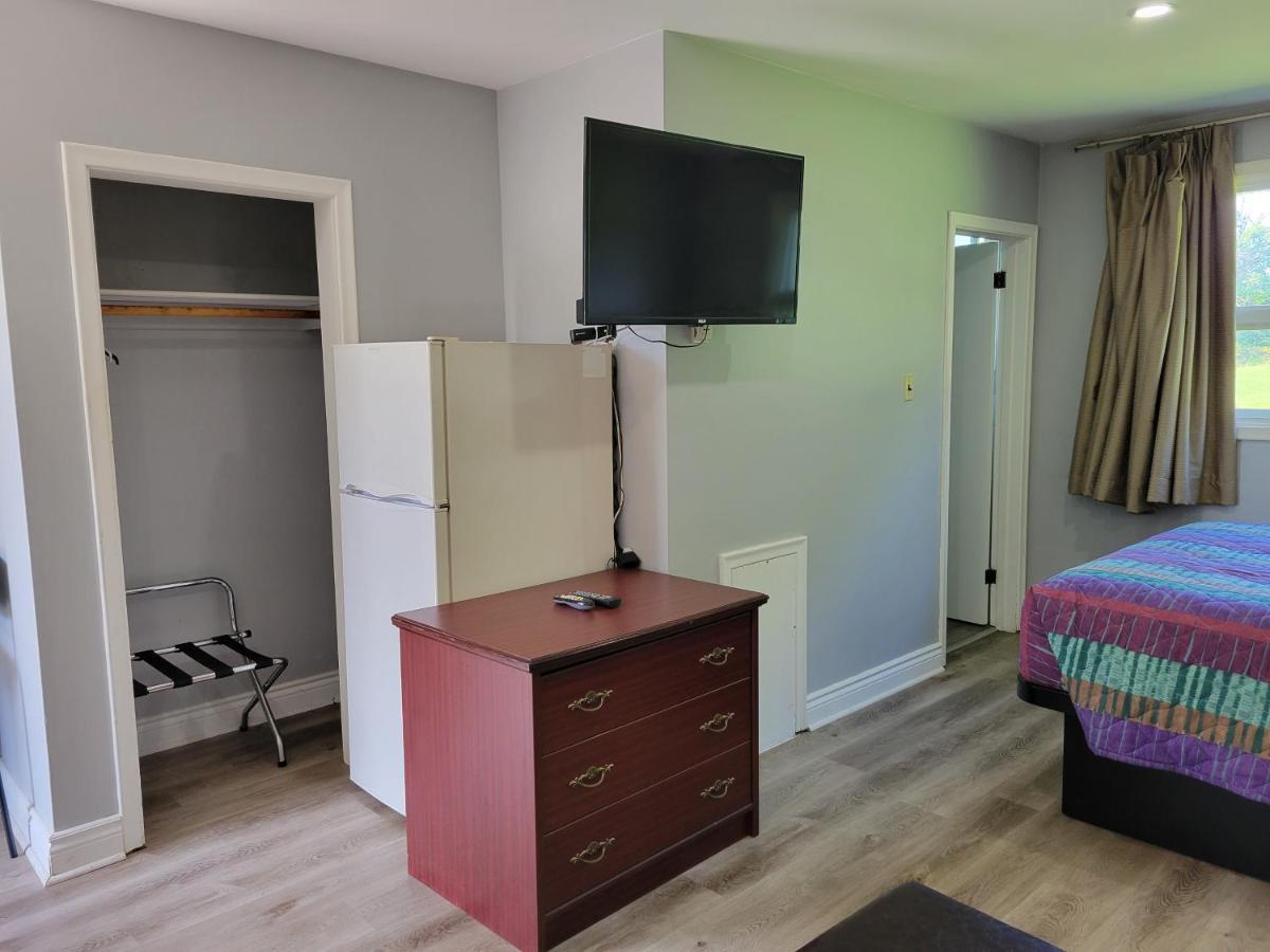 Knights Inn Cobourg Εξωτερικό φωτογραφία