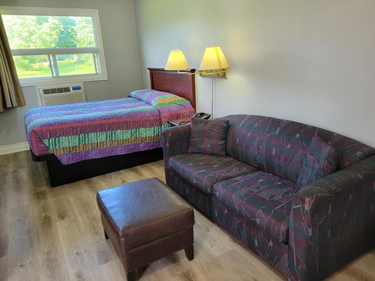 Knights Inn Cobourg Εξωτερικό φωτογραφία